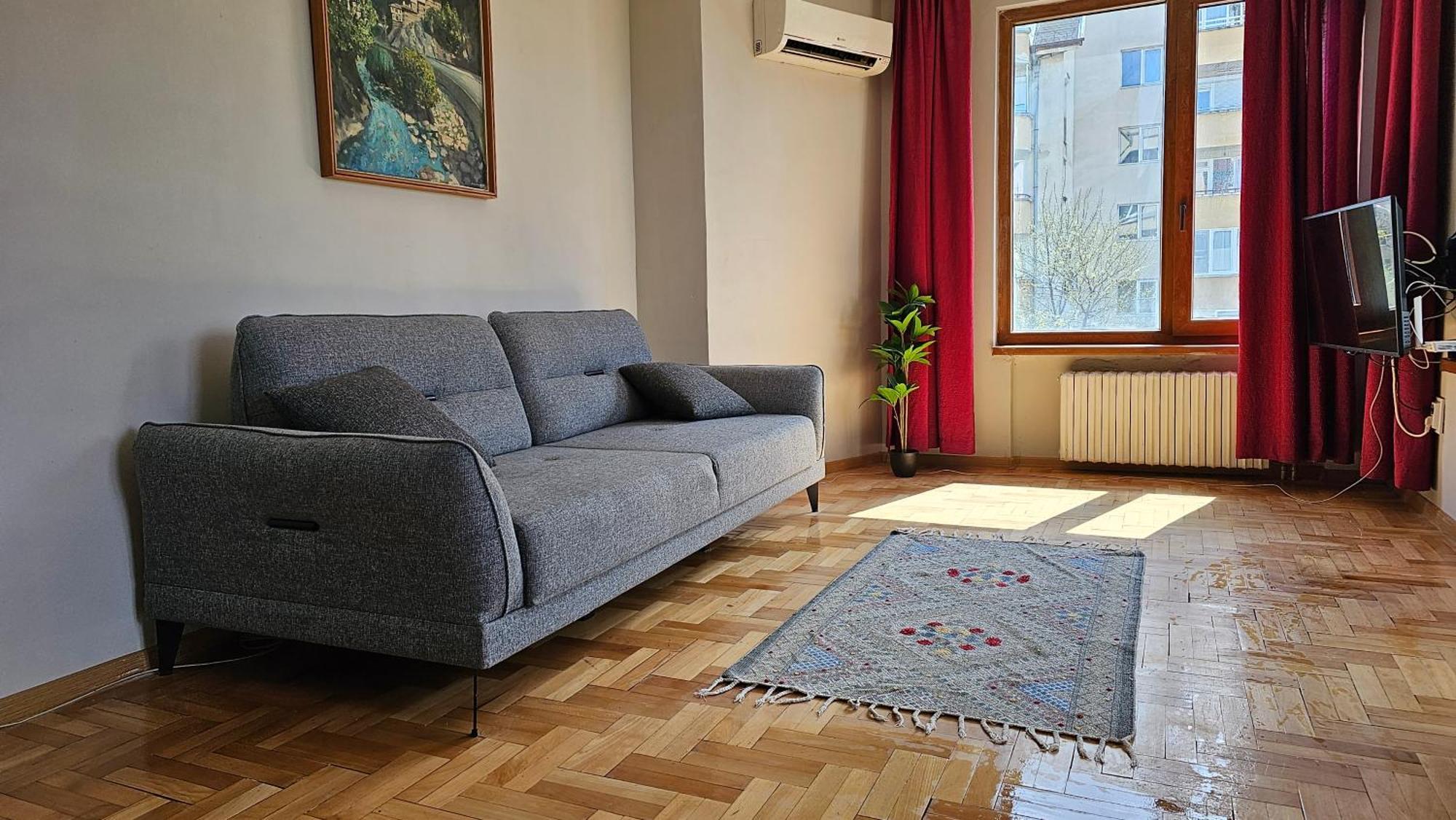 Business Park Retreat: 1br With Mountain View Appartamento Sofia
