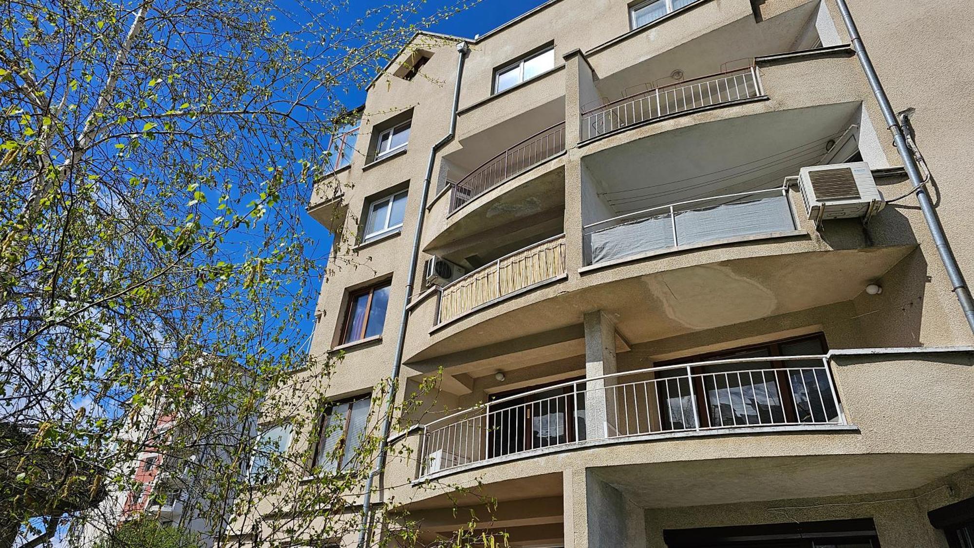 Business Park Retreat: 1br With Mountain View Appartamento
