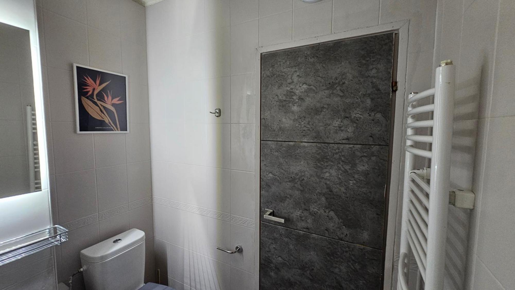 Business Park Retreat: 1br With Mountain View Apartament Sofia