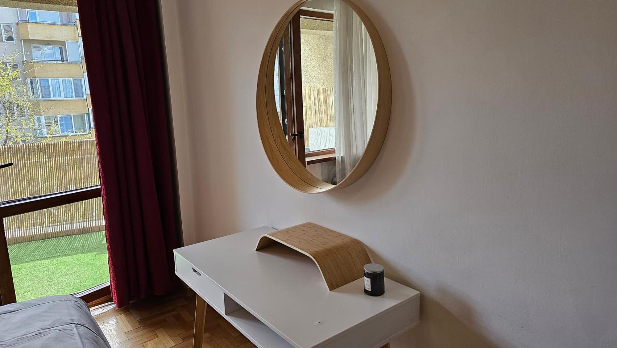 Business Park Retreat: 1br With Mountain View Sofia